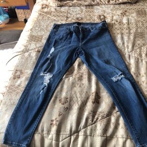 Flying Monkey distressed Ankle length jeans